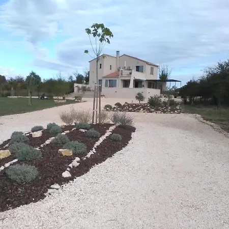 Maison Barban Villa